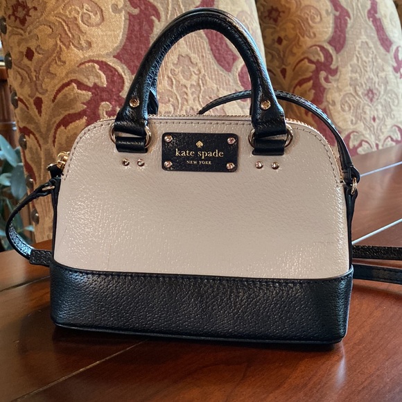 kate spade Handbags - Kate spade small bag
